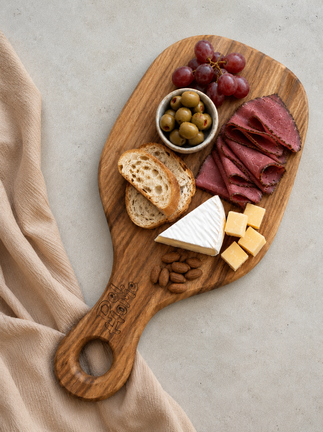 The Padel Cutting Board