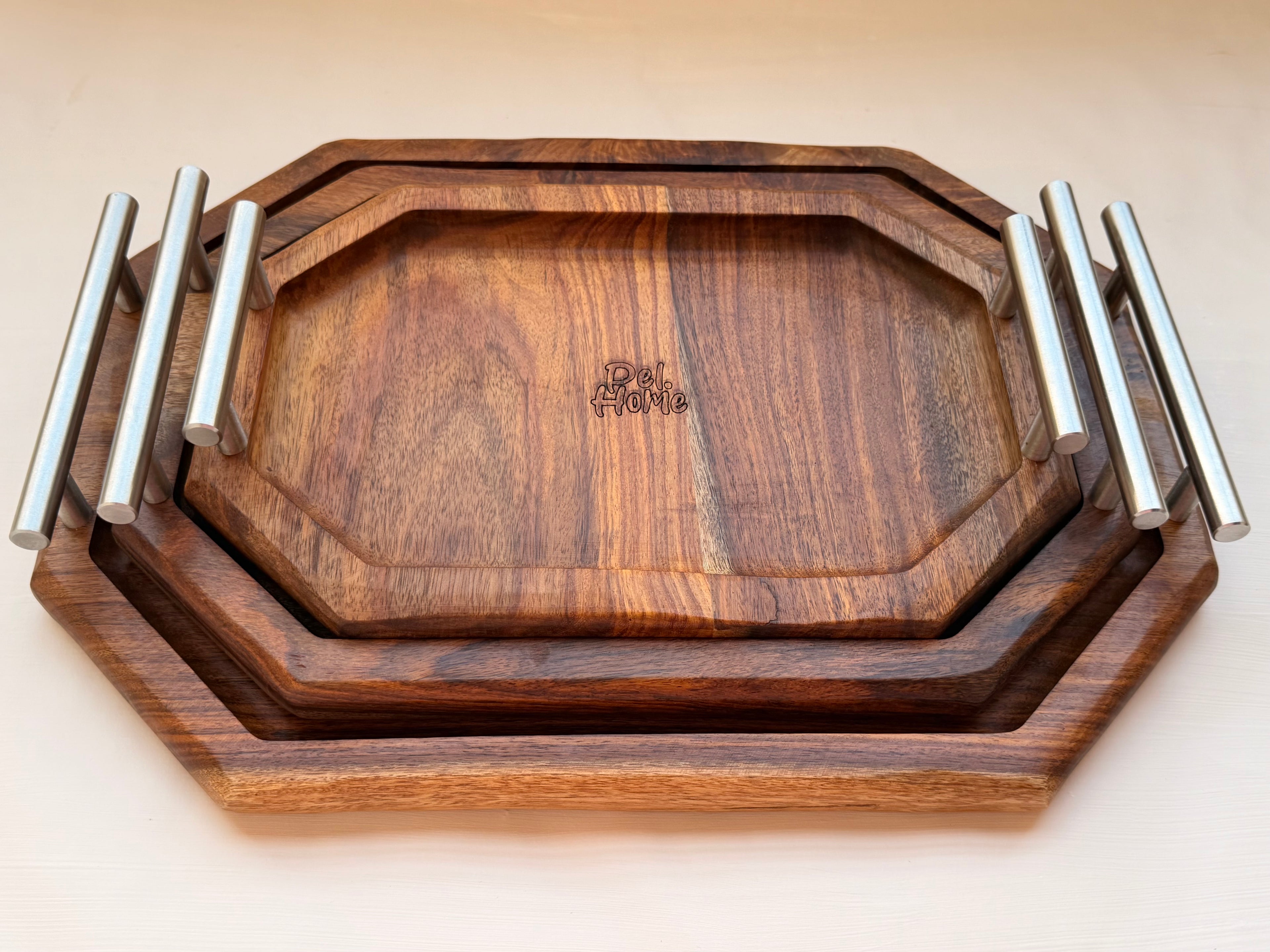 Pel Trays with steel Handle